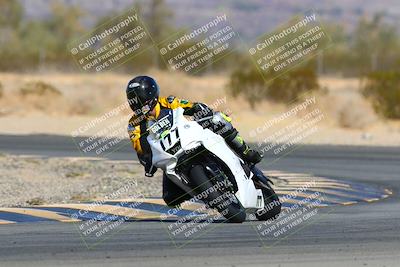 media/Jan-16-2022-CVMA (Sun) [[7f3d92989d]]/Race 2 Supersport Middleweight/